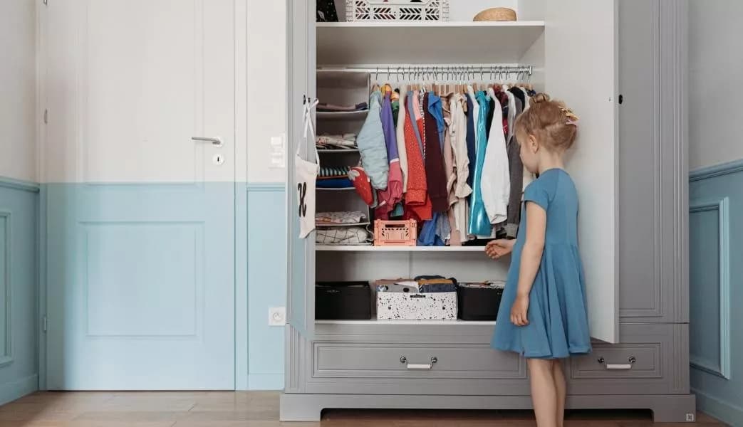 jak przyszykować szafę dziecka